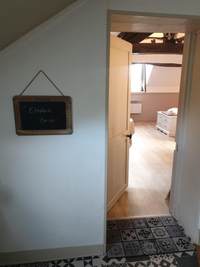 D'Anciennes "Chambres De Bonnes" Honfleur Luaran gambar