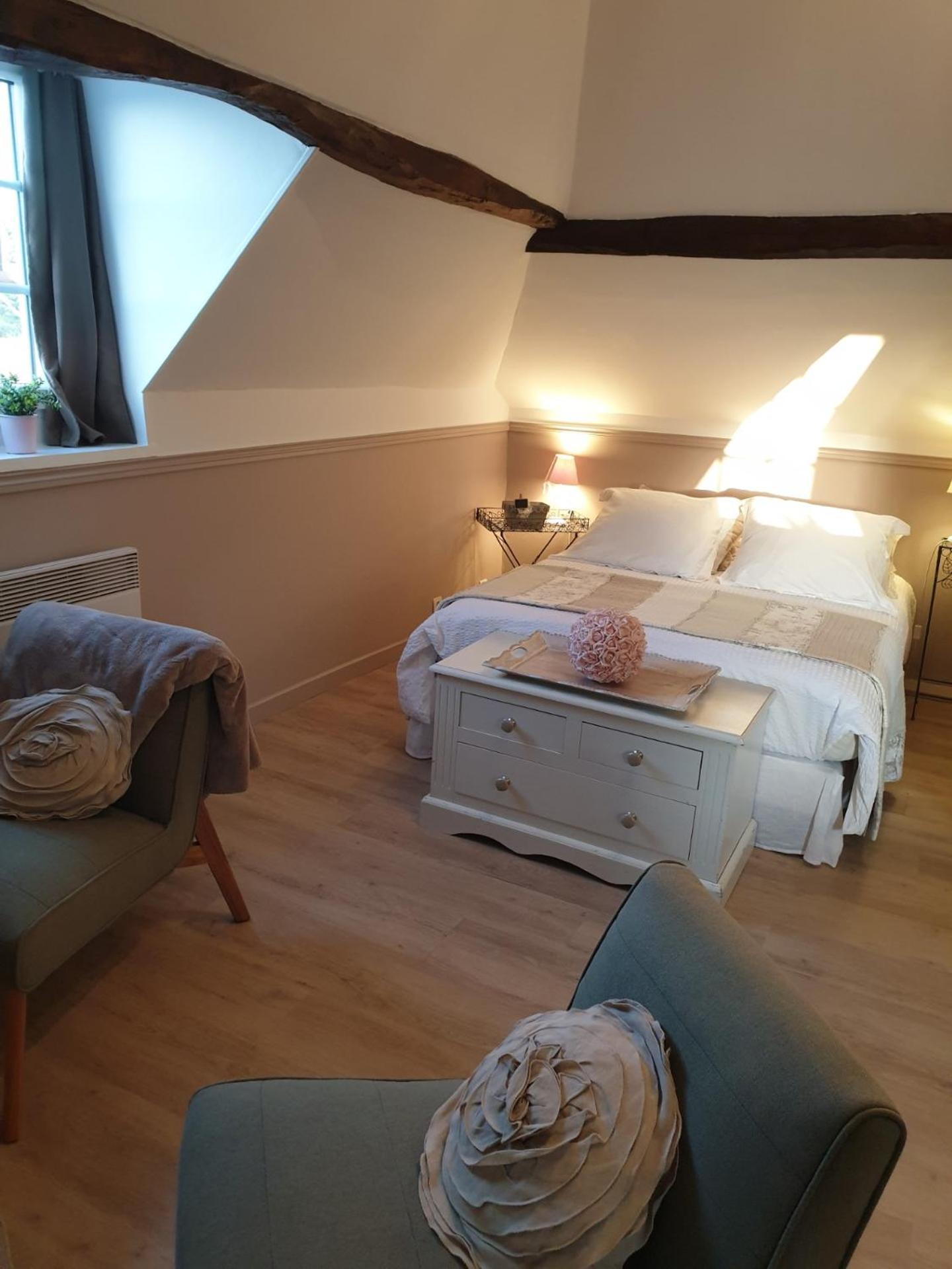 D'Anciennes "Chambres De Bonnes" Honfleur Luaran gambar